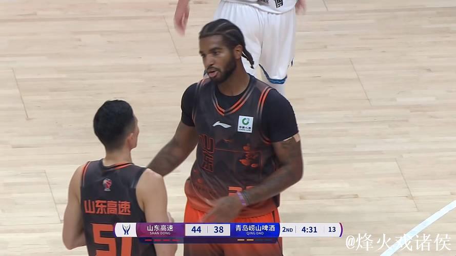 CBA俱乐部杯-克里斯28+8 山东力克青岛晋级8强 CBA俱乐部杯-克里斯28+8 山东力克青岛晋级8强